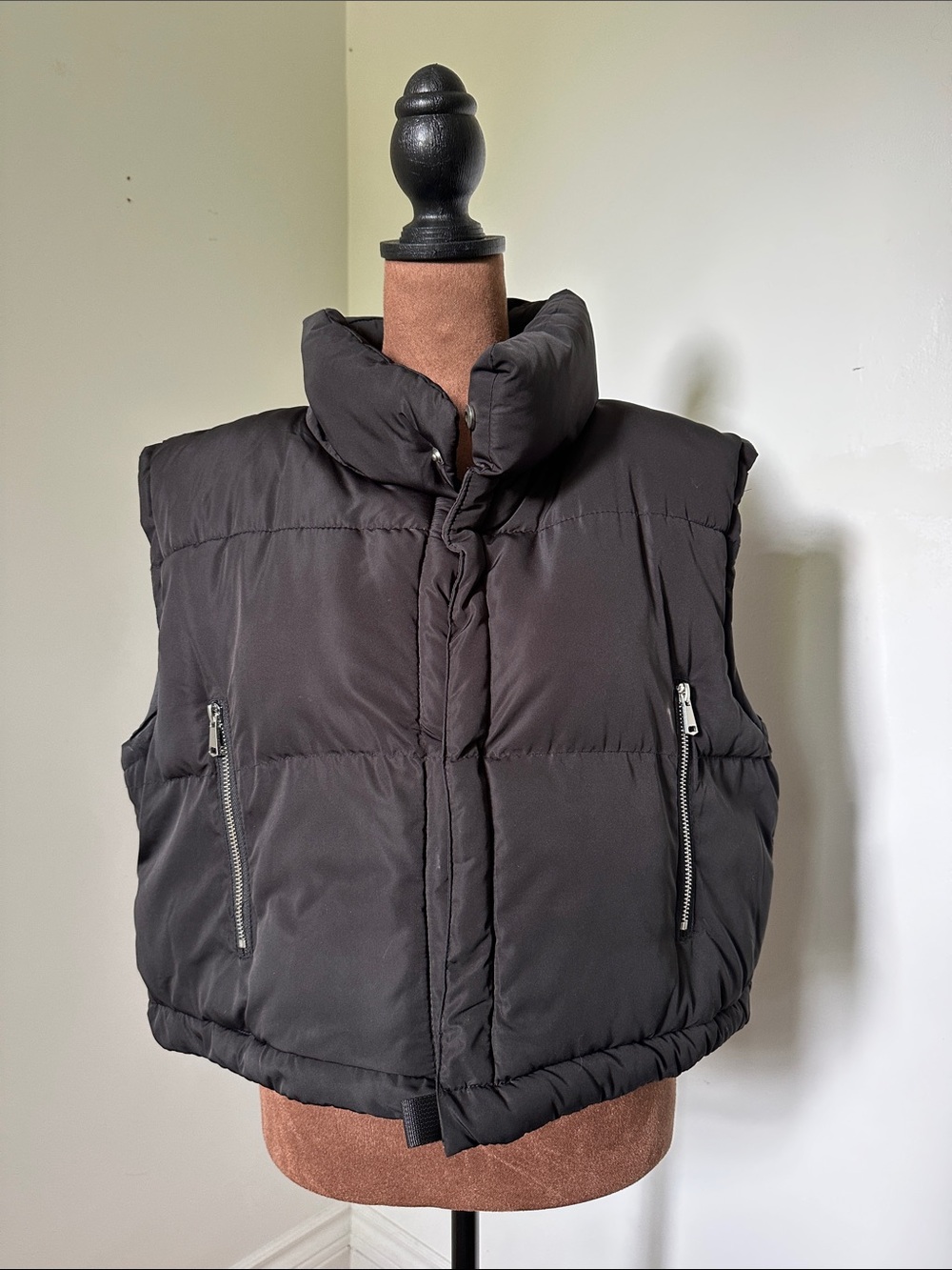 LILI SIDONIO Black Cropped Quilted Puffer Outdoor Winter Full Zip Vest Large